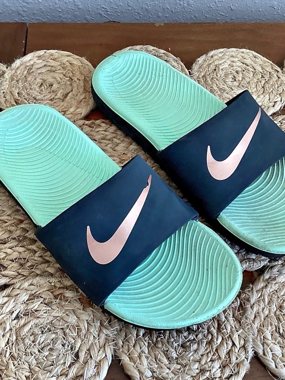 Nike Benassi JDI Slide Sandals Blue & Green US 3 Girls